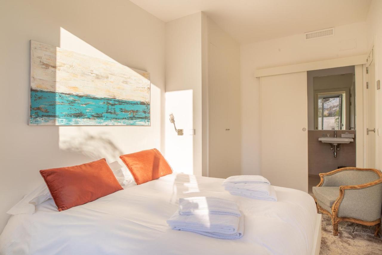 2260-Luxury Villa With Private Pool And Seaview Манилва Екстериор снимка