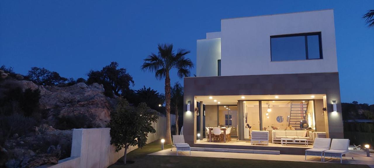 2260-Luxury Villa With Private Pool And Seaview Манилва Екстериор снимка