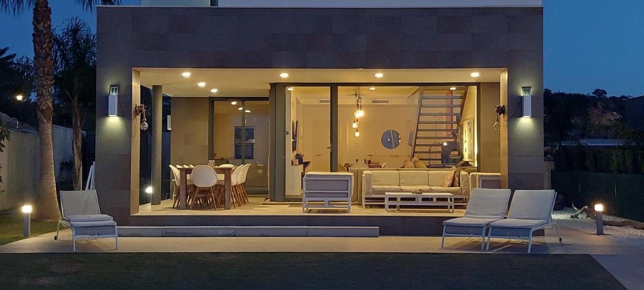 2260-Luxury Villa With Private Pool And Seaview Манилва Екстериор снимка